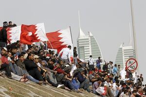 Četvoro ljudi poginulo u Bahreinu, tenkovi na ulicama
