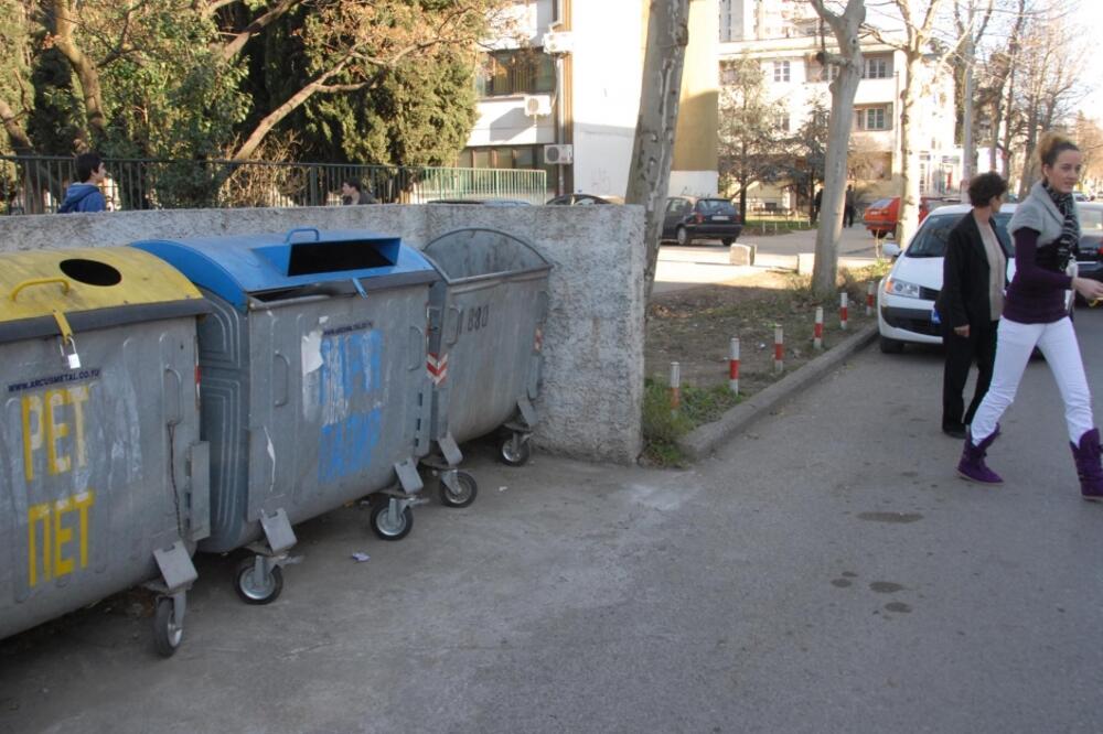 Kontejner, Foto: Vesko Belojević