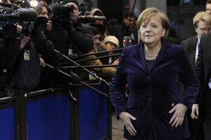 Merkelovoj glavna uloga u eurozoni