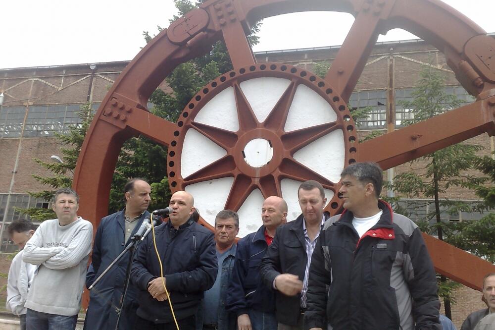 Željezarci, Foto: Srđo