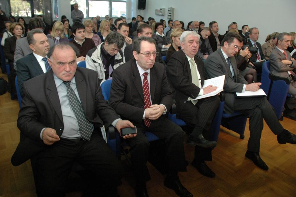 Javna rasprava, Foto: Luka Zeković