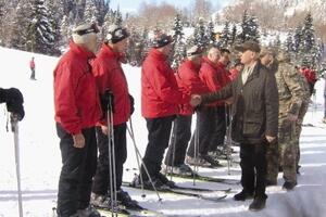 Austrijski i crnogorski vojnici skijaju u Kolašinu