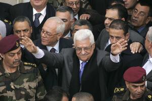Palestinci priredili herojski doček Mahmudu Abasu