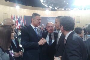 Obama: Crnogorski građani da se ponose uspjehom Đukanovića