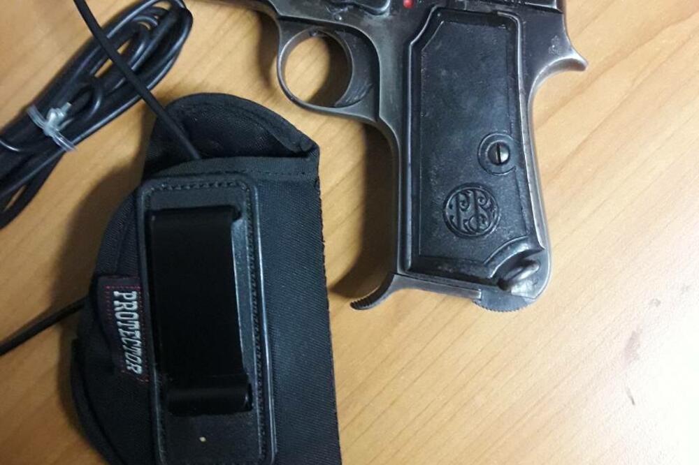 Oduzeto oružje, Foto: Uprava policije