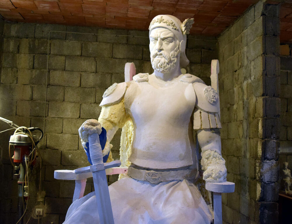 Skulptura Ivana Crnojevića u izradi