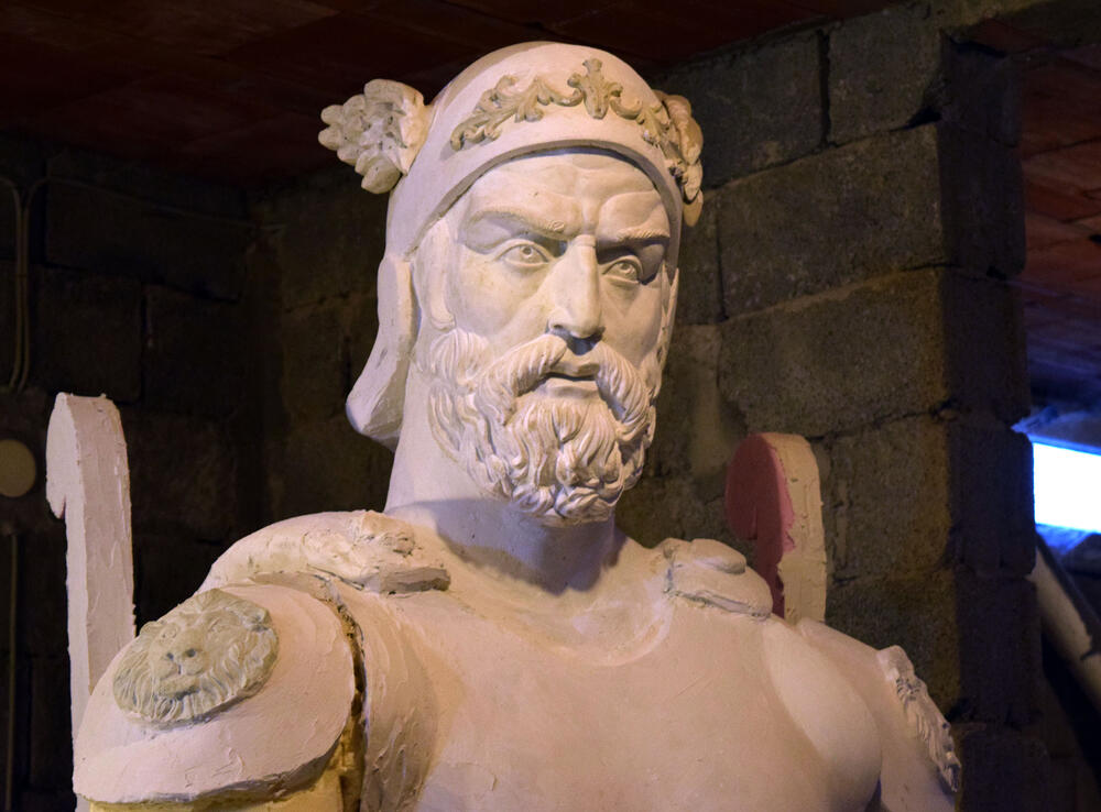 Skulptura Ivana Crnojevića u izradi