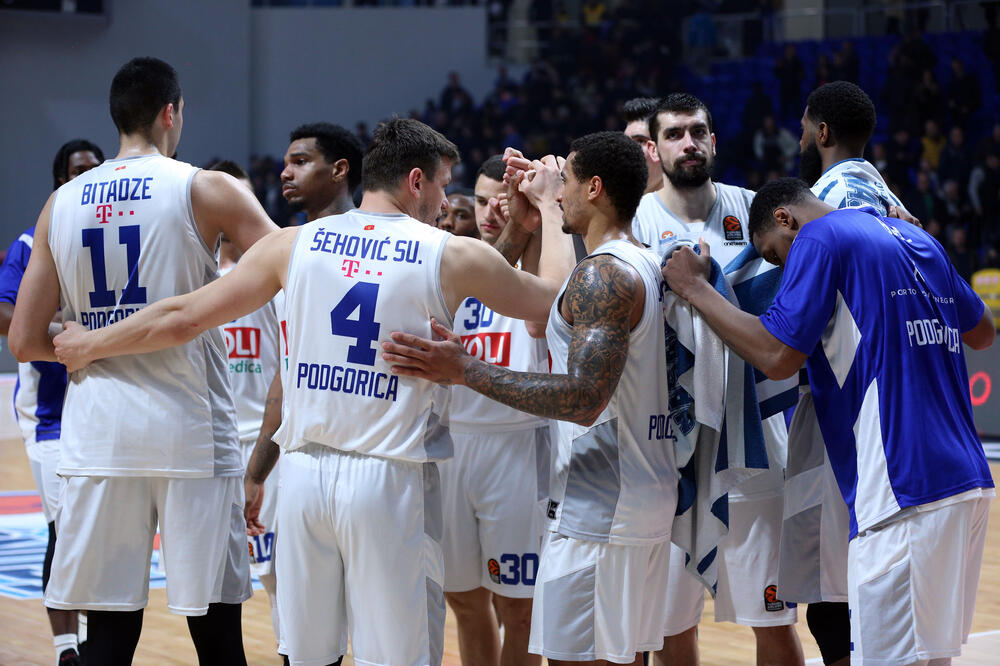 Košarkaši Budućnost Volija nakon meča sa Bajernom, Foto: Filip Roganović