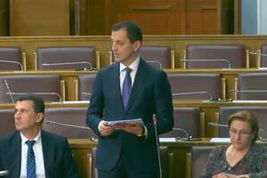 Bošković: Predlogom zakona, obavezno je učešće pripadnika VCG na...