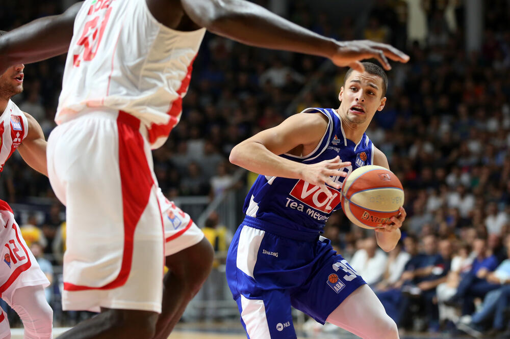 Petar Popović na meču sa Crvenom zvezdom, Foto: Filip Roganović