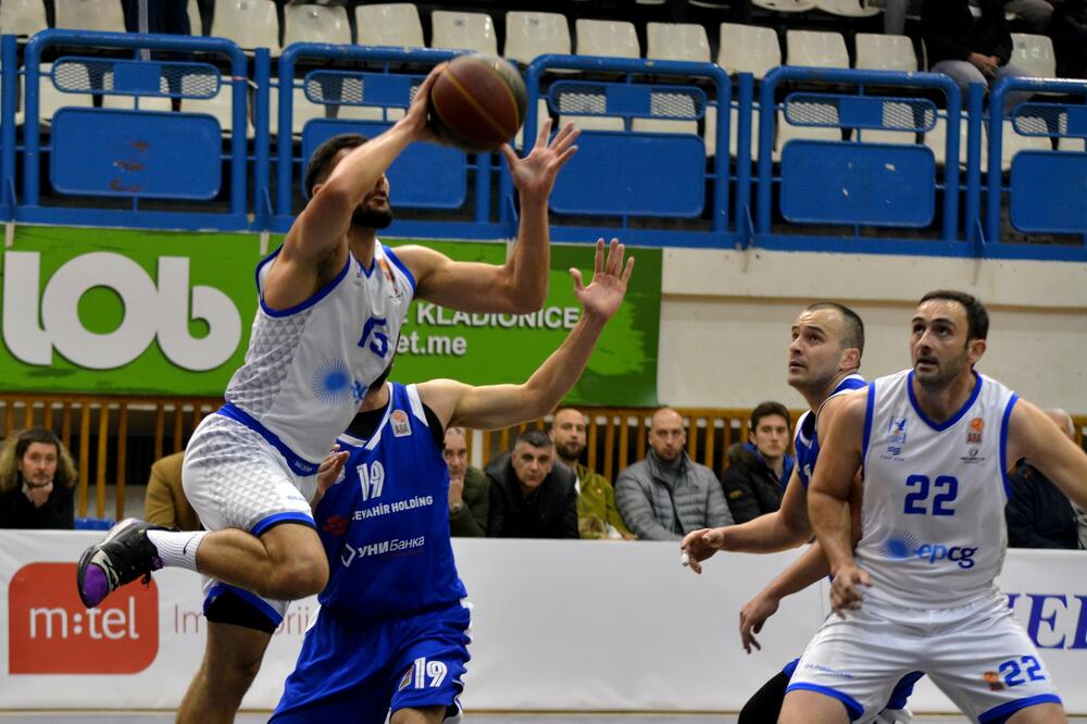 Sa večerašnje utakmice u Nikšiću (Foto: Milan Šapurić), Foto: Milan Šapurić