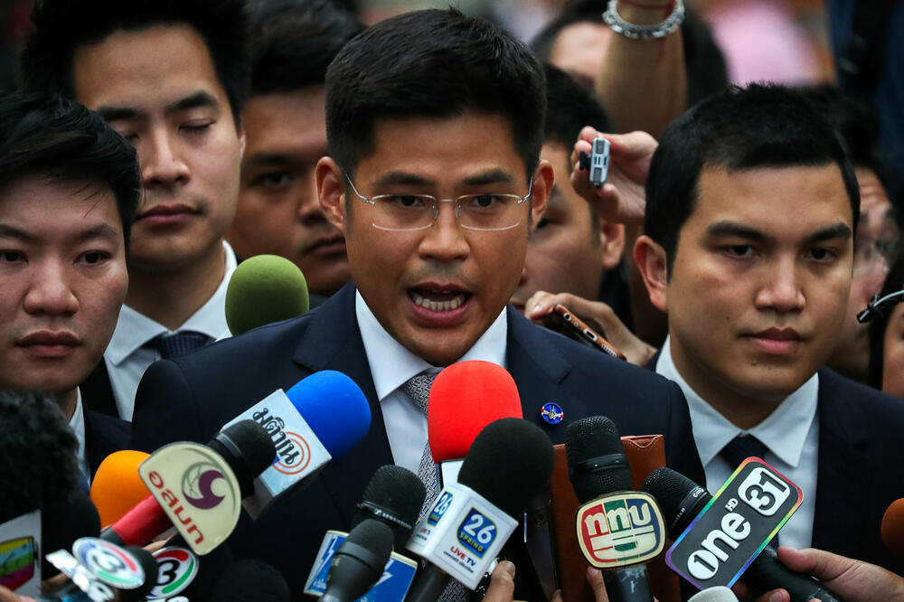 Pričapol Pongpanič, lider partije Taj Raksa Čar govori nakon odluke suda, Foto: Reuters