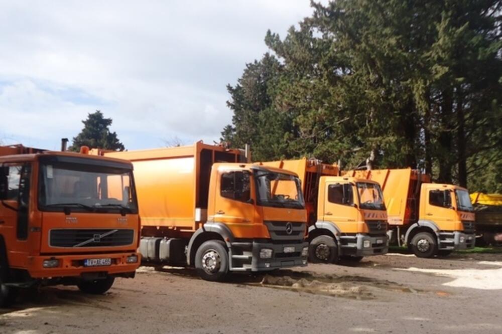 Dio vozila Komunalnog Tivat, Foto: Siniša Luković