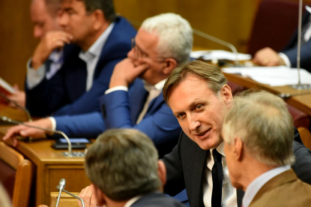 Bez konačne odluke o bojkotu: Poslanici opozicije, Foto: Boris Pejović