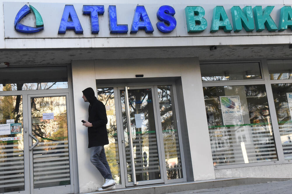 Poslovnica Atlas banke u Podgorici, Foto: Savo Prelević
