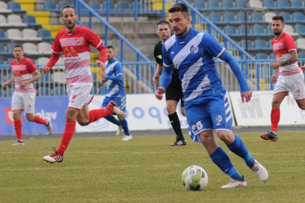 Stefan Stefanović je dirigovao igrom Sutjeske protiv Iskre, Foto: Milan Šapurić