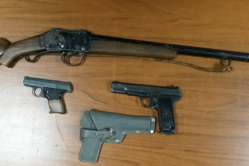 Oduzeto oružje, Foto: Uprava policije