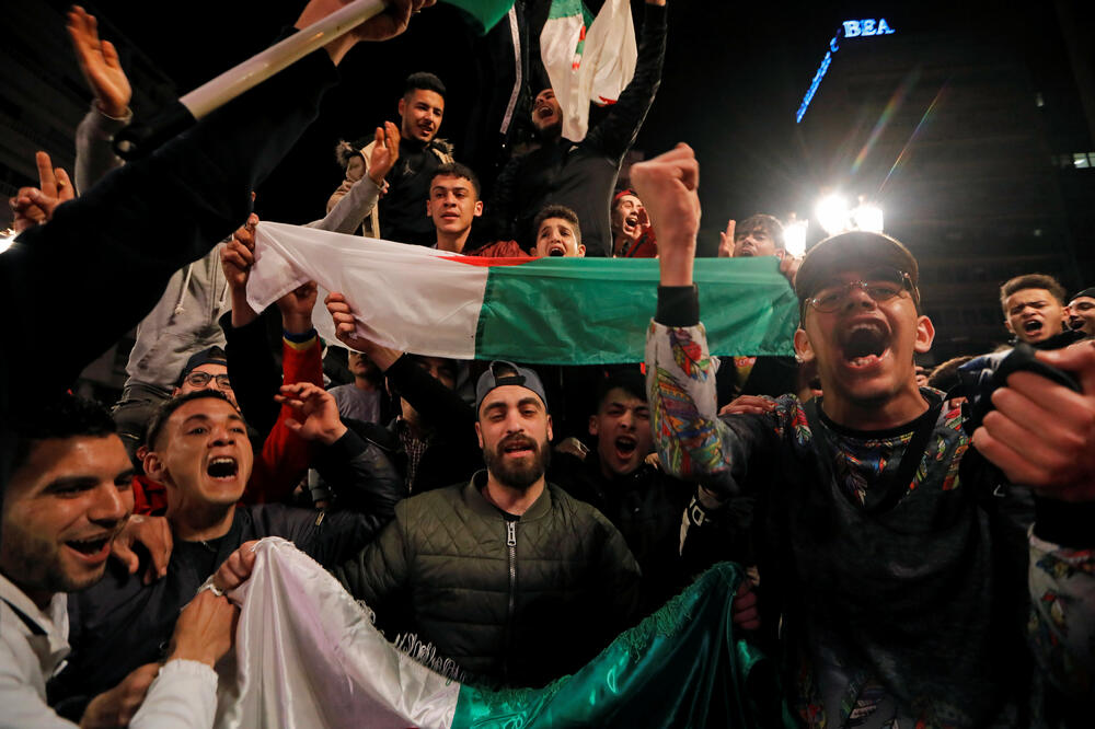 Slavlje na ulicama Alžira, Foto: Reuters