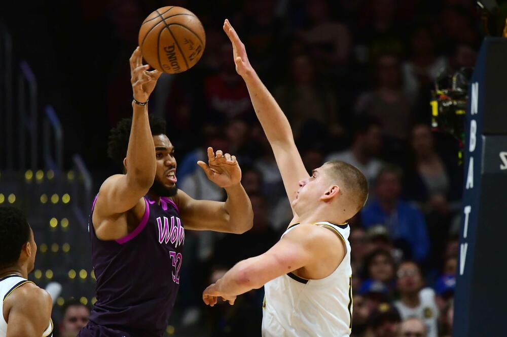 Duel Taunsa i Jokića, Foto: Reuters