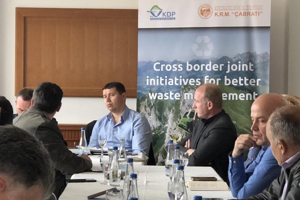 Sa sastanka, Foto: Tufik Softić