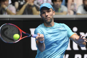 Dr Ivo - teniski div koji broji godine unazad