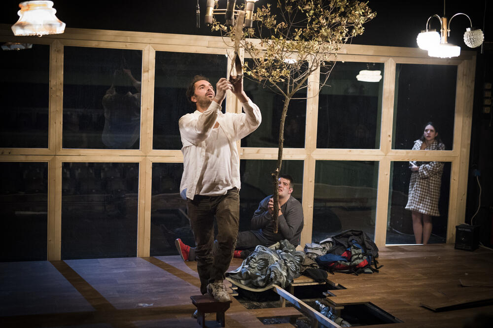 Scena iz predstave “Sin”, Foto: Kraljevsko pozorište Zetski dom