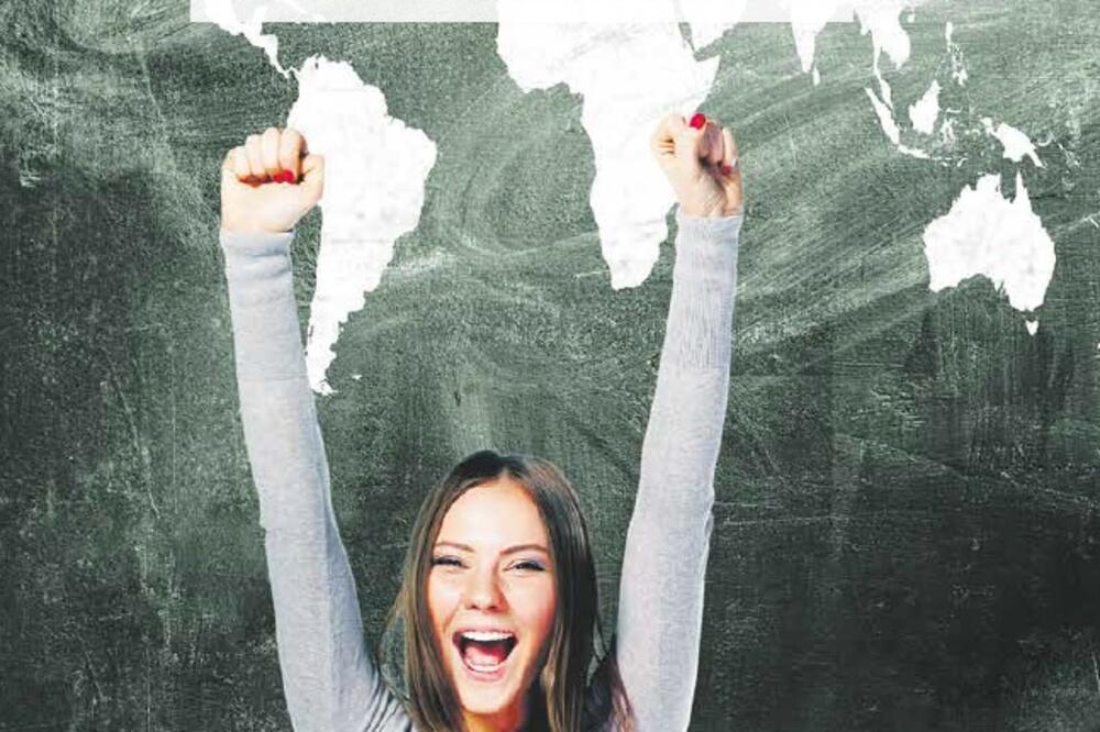 Uz sjutrašnje Vijesti testovI i rješenja za maturski ispit iz engleskog jezika, Foto: Vijesti