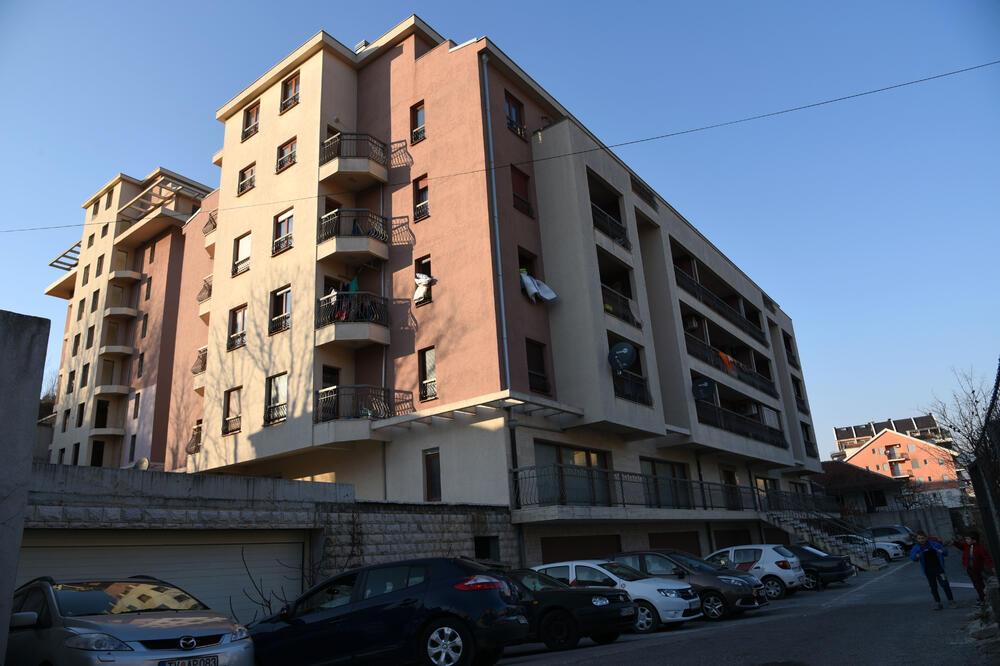 Zgrada u podgoričkom naselju Malo brdo, u kojoj je sporni stan, Foto: Boris Pejović