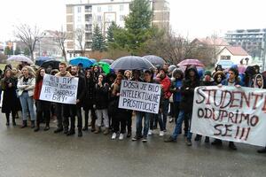 Studenti u Nikšiću poručili: Zahtijevamo depolitizaciju...