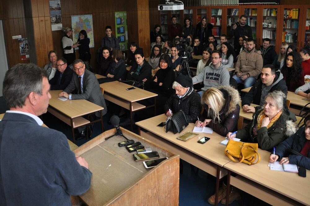 Danas na Filološkom fakultetu, Foto: Svetlana Mandić