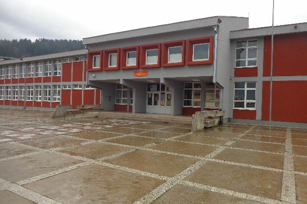 Osnovna škola "Radomir Mitrović", Foto: Tufik Softić