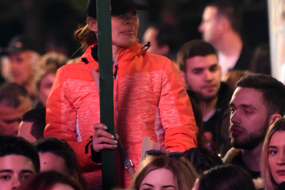 Ne žele studente na protestima?: Sa protesta Odupri se 97.000, Foto: Boris Pejović