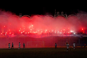 MUP CG pravi bazu podataka za praćenje navijačkih grupa
