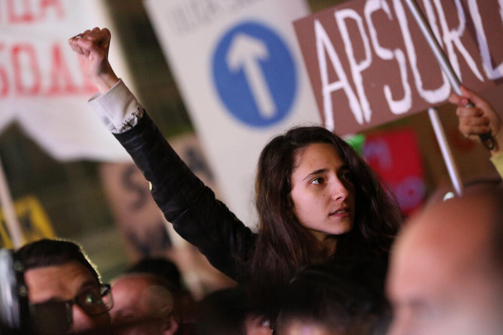 Veliki građanski protest ODUPRI SE Trg nezavisnosti, Foto: Filip Roganović