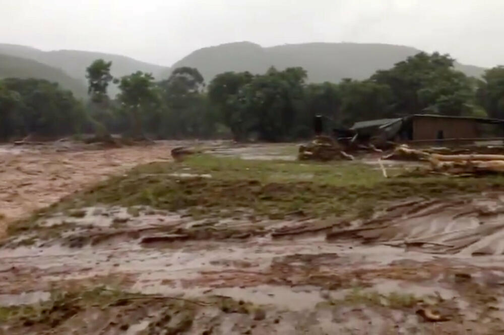 Nevrijeme izazvalo i poplave: Detalj iz Zimbabvea, Foto: Reuters