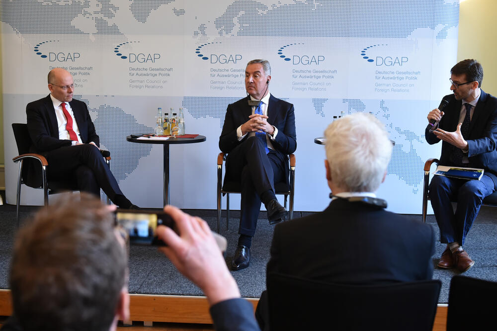 Đukanović (u sredini), Foto: Služba za informisanje Predsjednika Crne Gore