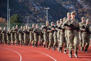 Na oglas za vojnike po ugovoru primljena 51 osoba