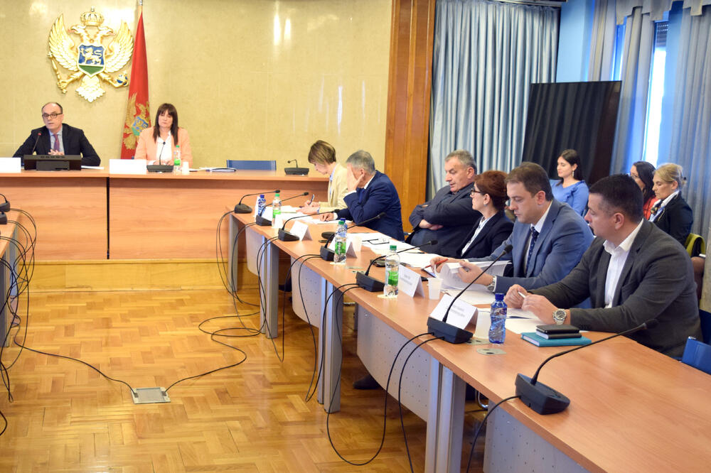 Dnevnice za članove radnih tijela: Administrativni odbor, Foto: Zoran Đurić