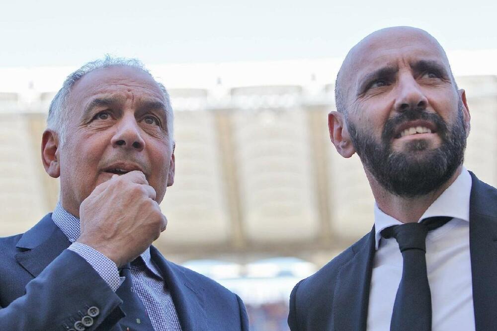 Džejms Palota i Roman Monći