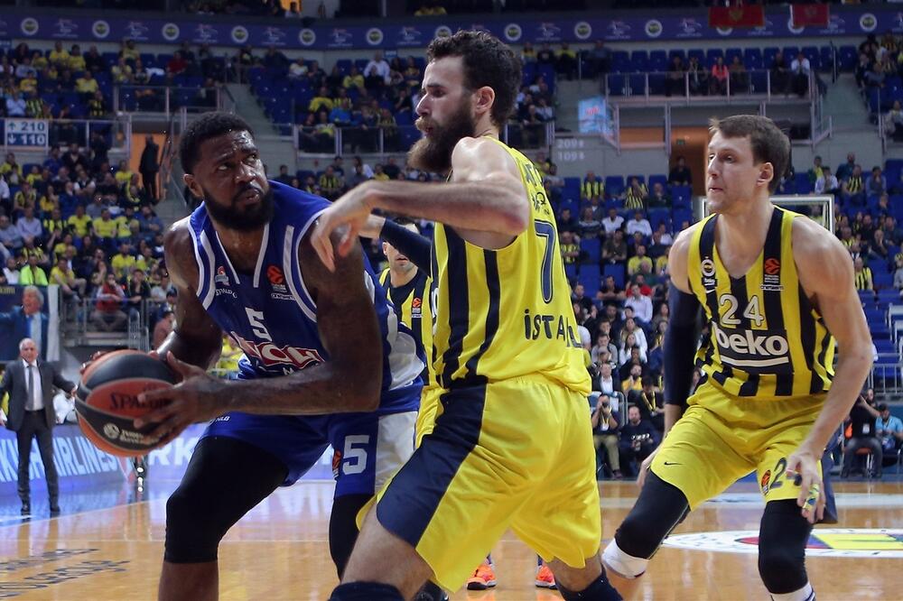 Erl Klark je dao 20 poena, Foto: Euroleague.net