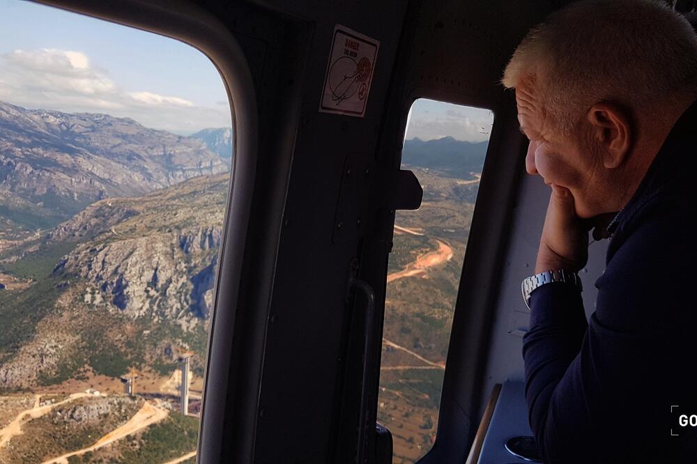 Nedavno helikopterom obilazio i auto-put, Foto: Vlada Crne Gore