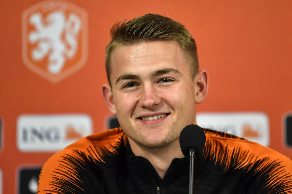 Matajs de Liht, Foto: AP