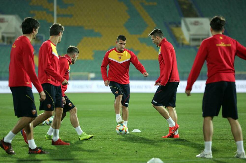 Sa treninga fudbalske reprezentacije Crne Gore, Foto: Filip Roganović
