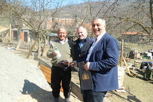 Delegacija Opštine Budva posjetila Đekiće iz Andrijevice: Carević...