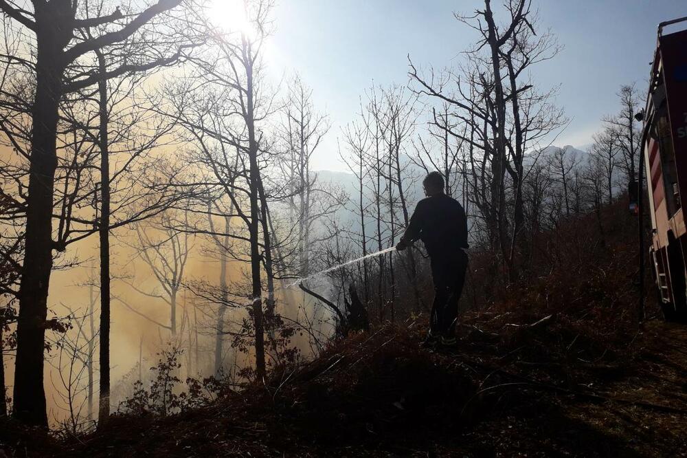 Kolašinski vatrogasci na terenu, Foto: Dragana Šćepanović