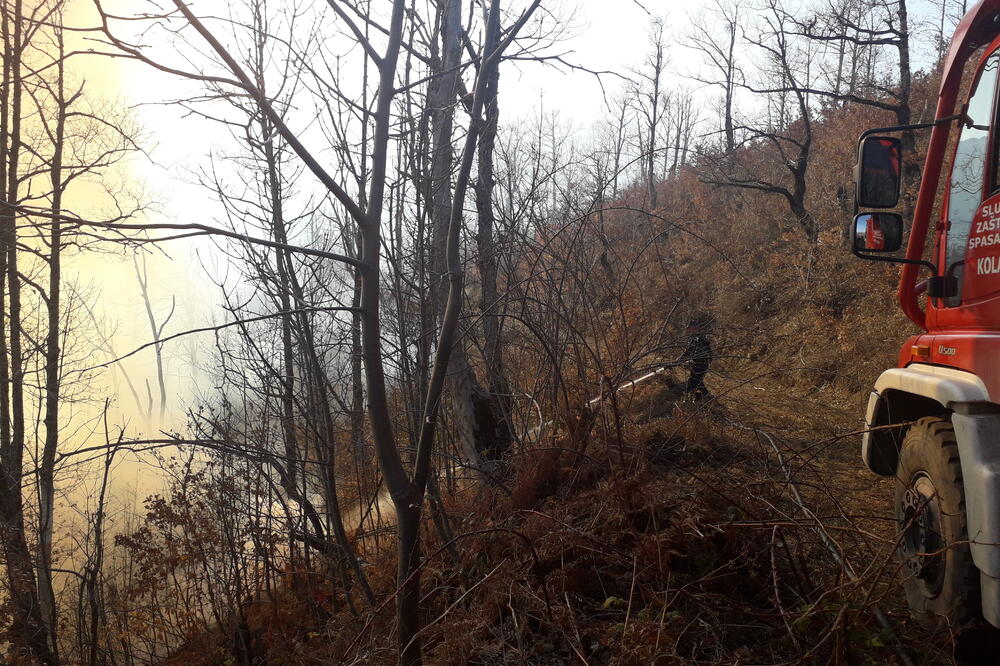 Vatrogasci na terenu, Foto: Privatna arhiva