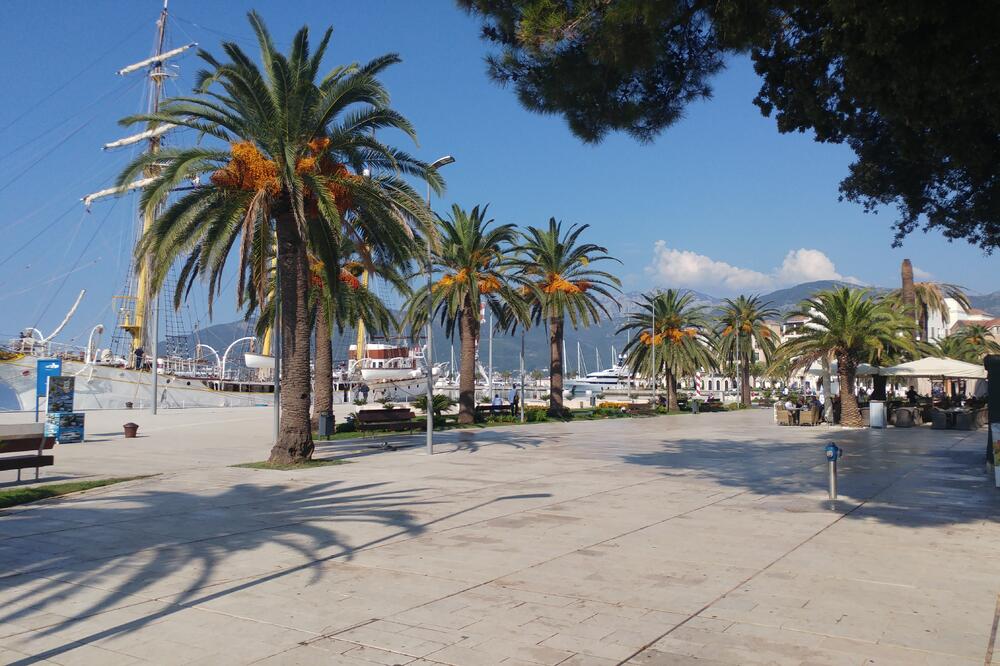 Gradska riva Pine, Foto: Siniša Luković