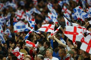 "Skaj": Crnogorski navijači prodali oko 200 ulaznica Englezima,...