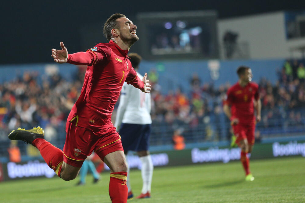 Marko Vešović slavi gol protiv Engleske, Foto: Filip Roganović