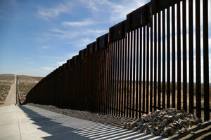 Pentagon odobrio milijardu dolara za zid na granici s Meksikom